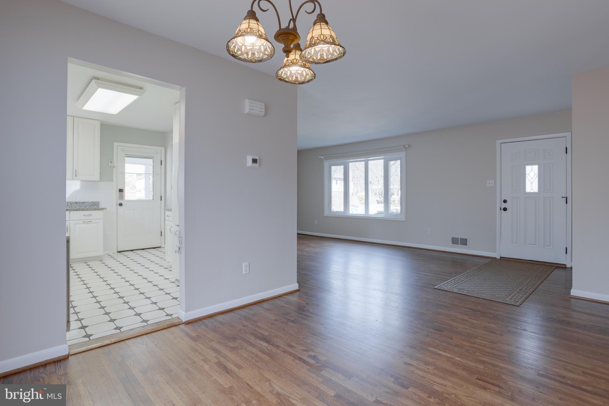 ROLLING VALLEY - Residential Lease