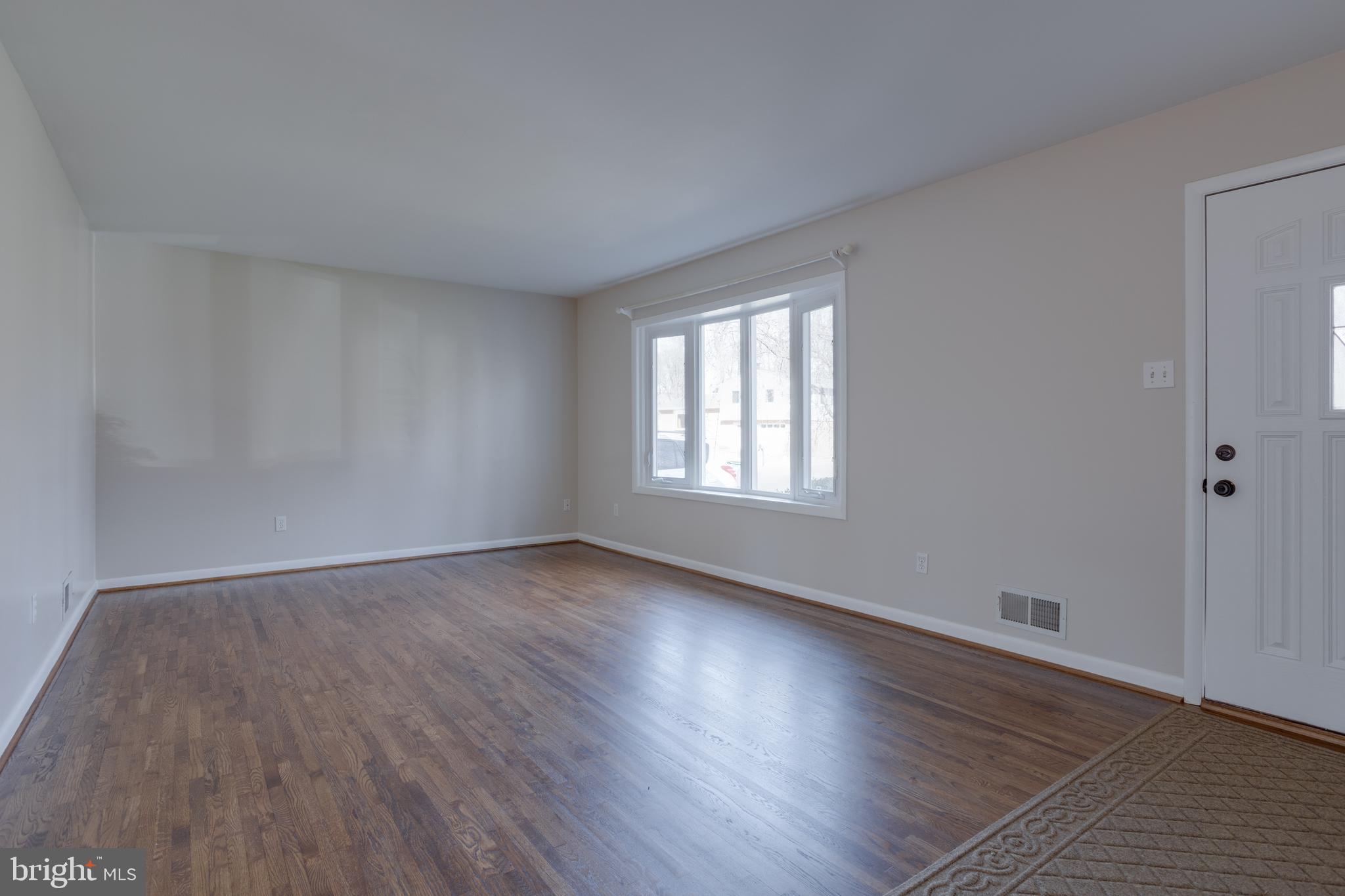 ROLLING VALLEY - Residential Lease