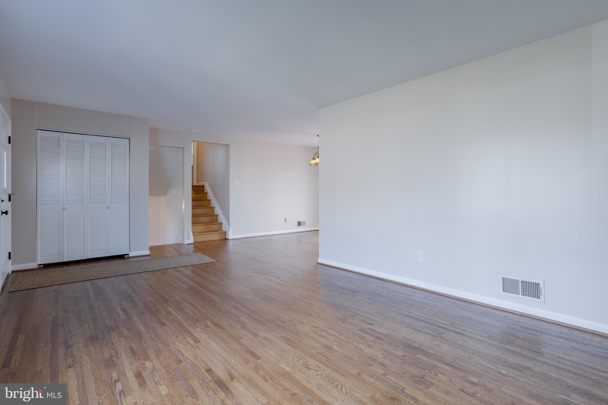 ROLLING VALLEY - Residential Lease