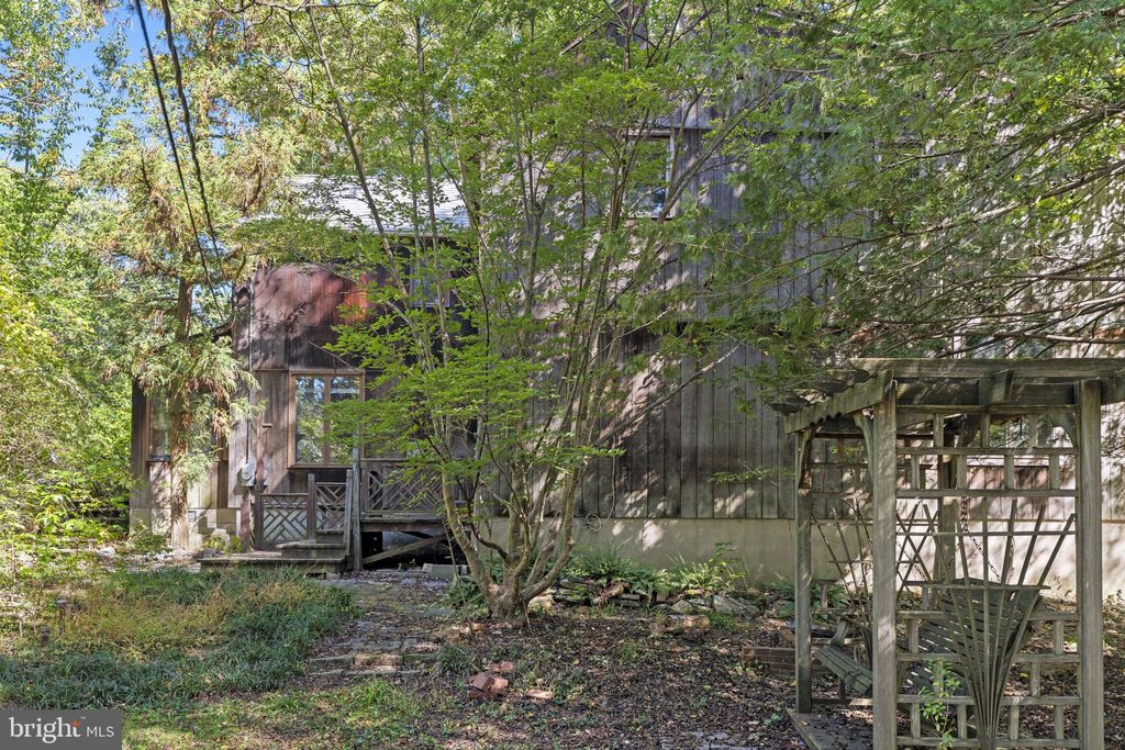 Photo of 227 W Ferry Road, YARDLEY, PA 19067 (MLS # PABU2107830)