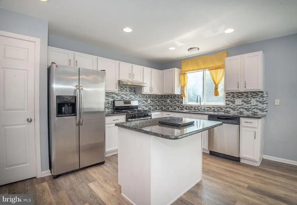 Newark, Delaware 19702, United States, 3 Bedrooms Bedrooms, ,3 BathroomsBathrooms,Residential,Active,145193