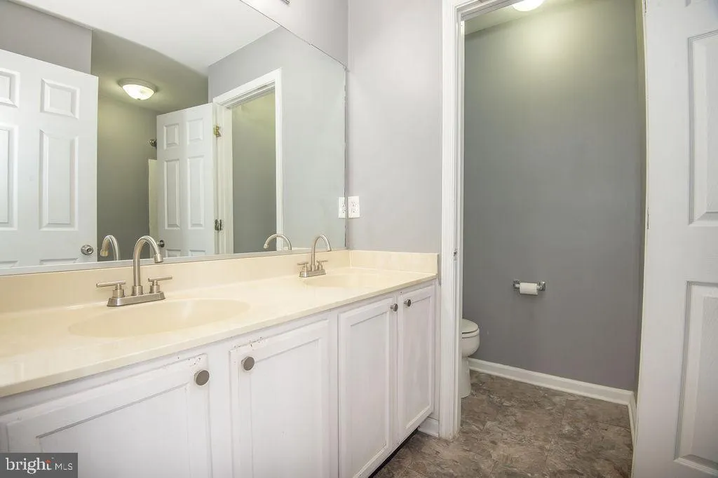 Newark, Delaware 19702, United States, 3 Bedrooms Bedrooms, ,3 BathroomsBathrooms,Residential,Active,145193