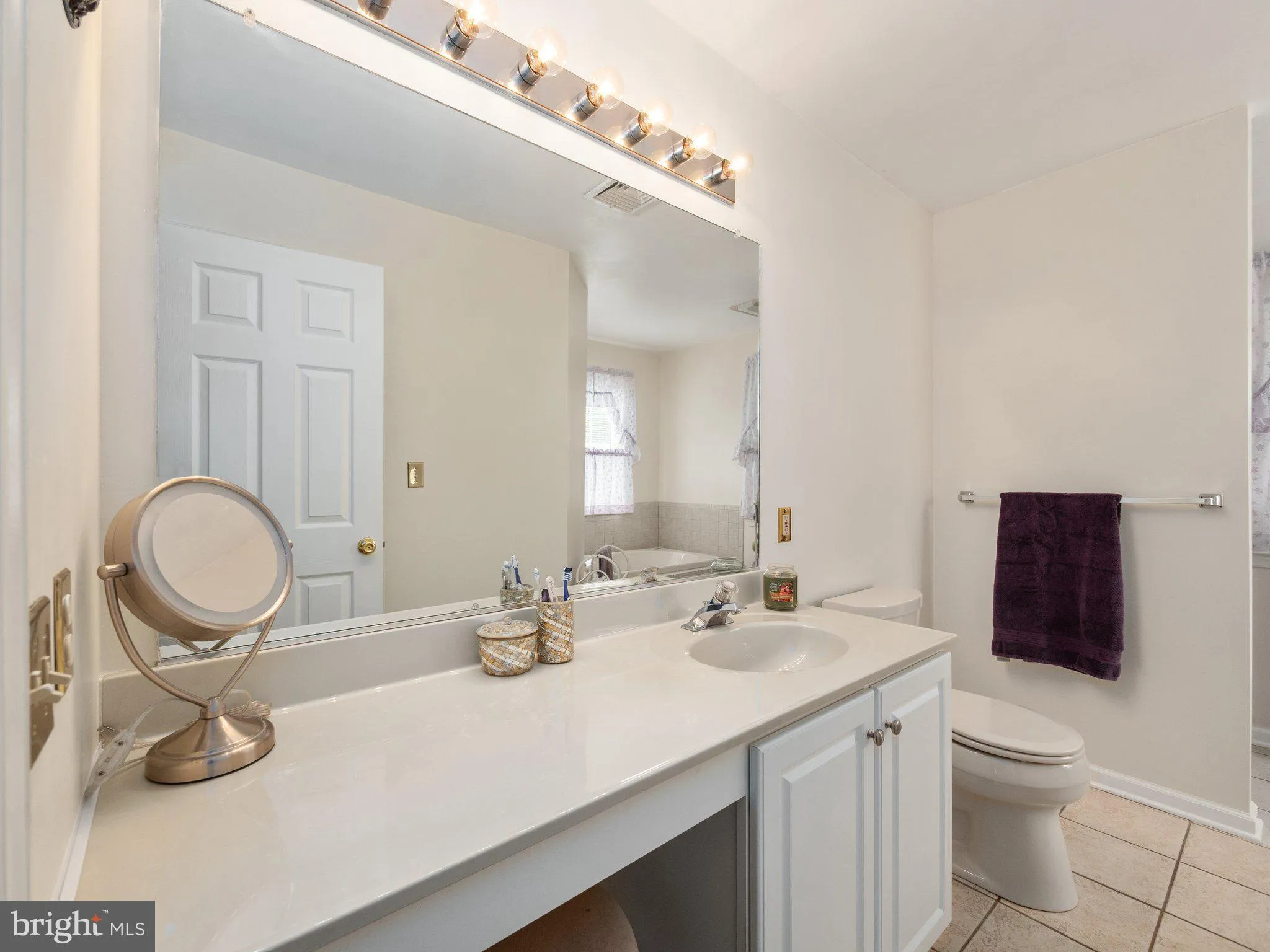 Macungie, Pennsylvania 18062, United States, 4 Bedrooms Bedrooms, ,3 BathroomsBathrooms,Residential,Pending,123070