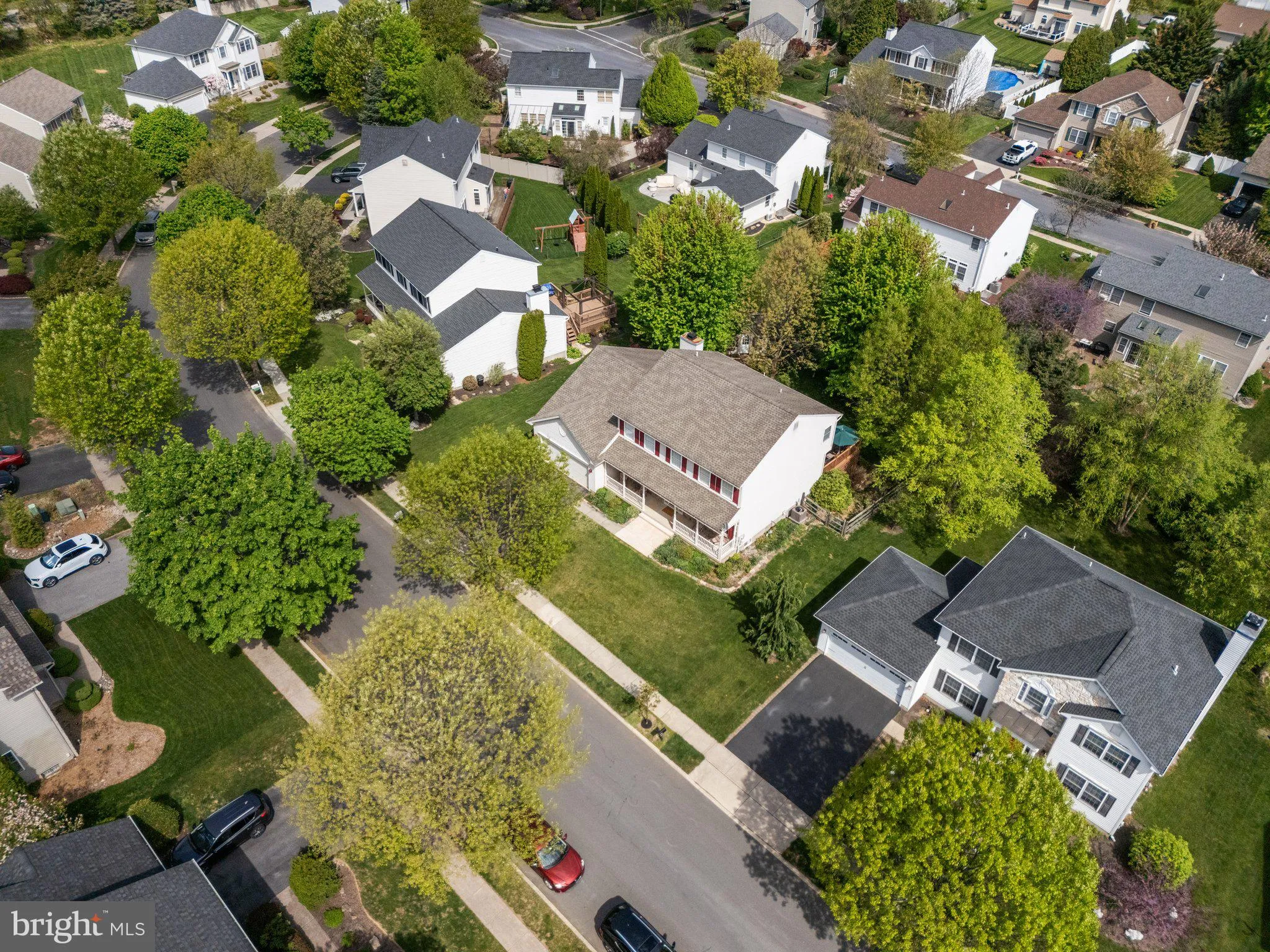 Macungie, Pennsylvania 18062, United States, 4 Bedrooms Bedrooms, ,3 BathroomsBathrooms,Residential,Pending,123070