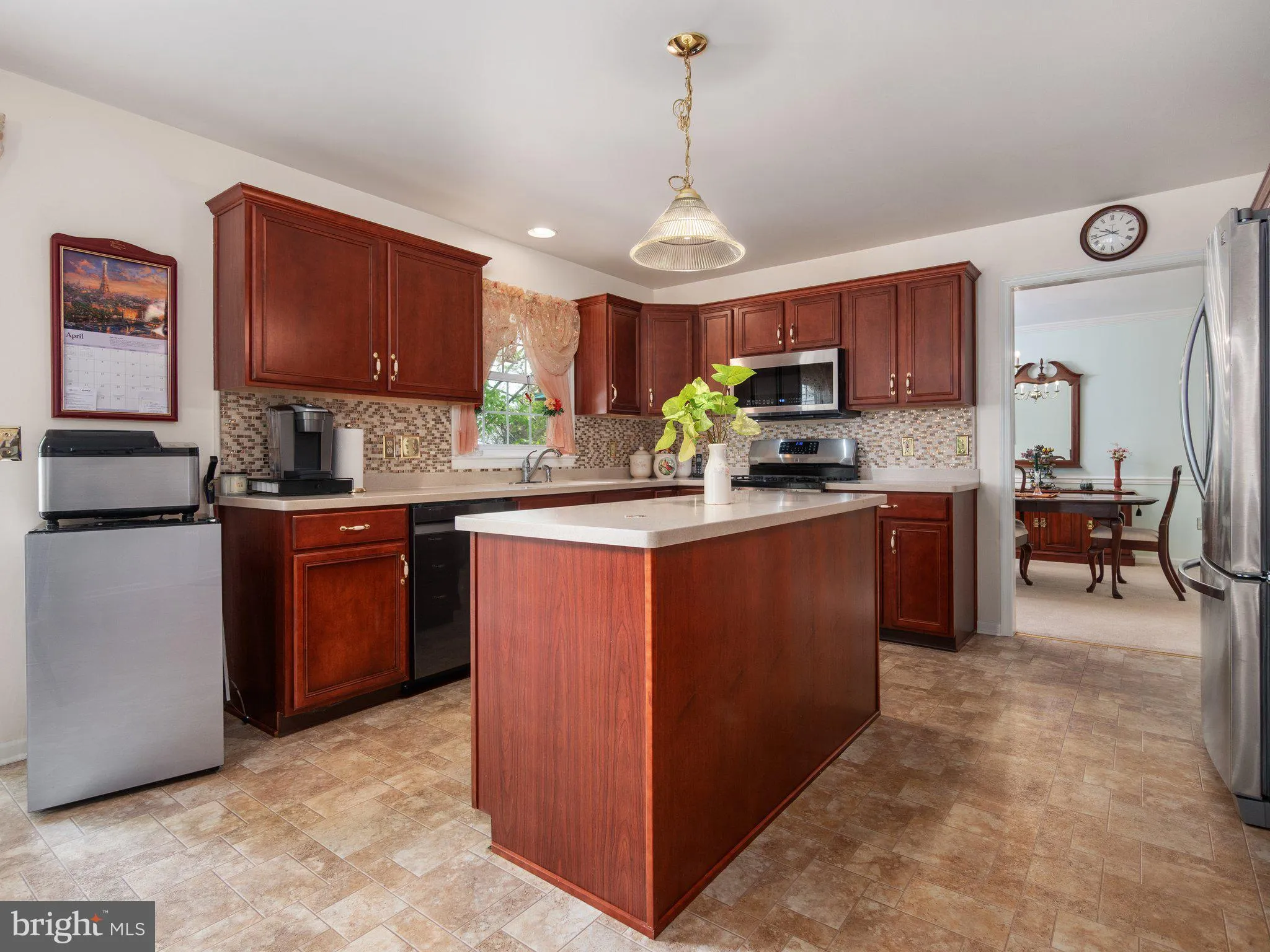 Macungie, Pennsylvania 18062, United States, 4 Bedrooms Bedrooms, ,3 BathroomsBathrooms,Residential,Pending,123070