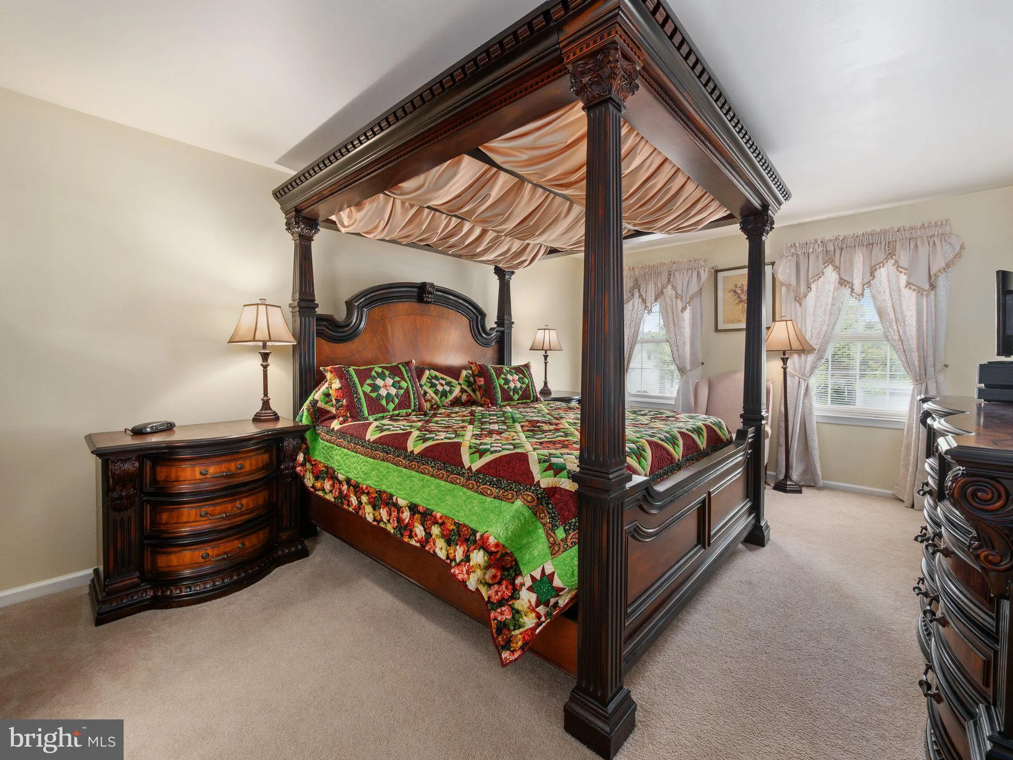 Macungie, Pennsylvania 18062, United States, 4 Bedrooms Bedrooms, ,3 BathroomsBathrooms,Residential,Pending,123070