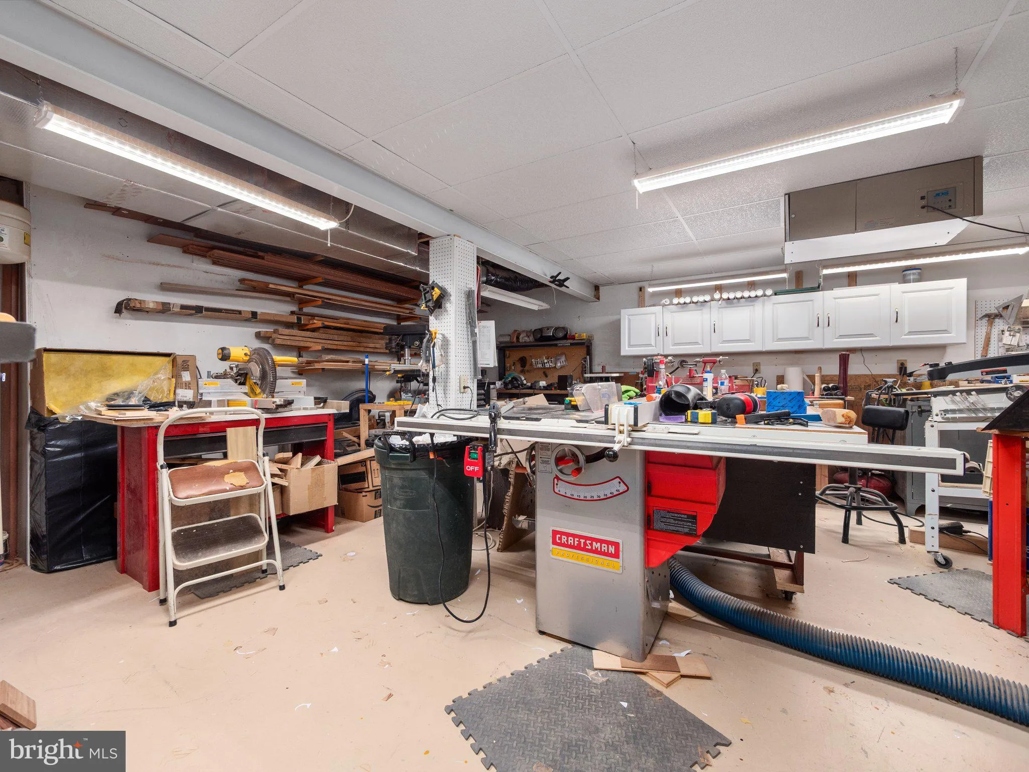 Macungie, Pennsylvania 18062, United States, 4 Bedrooms Bedrooms, ,3 BathroomsBathrooms,Residential,Pending,123070