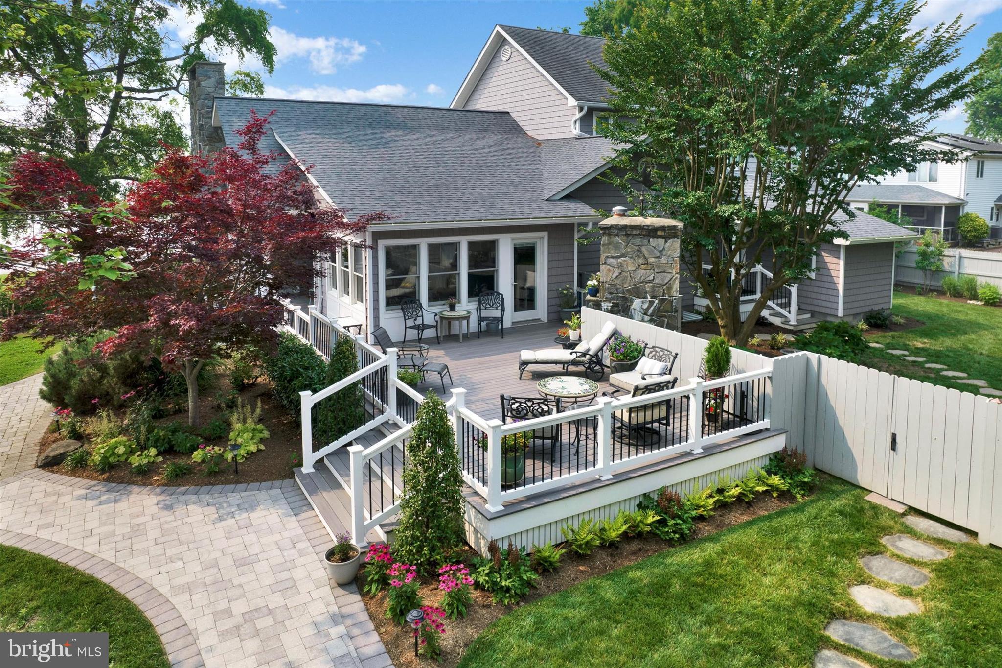 FRANKLIN MANOR BEACH - Residential