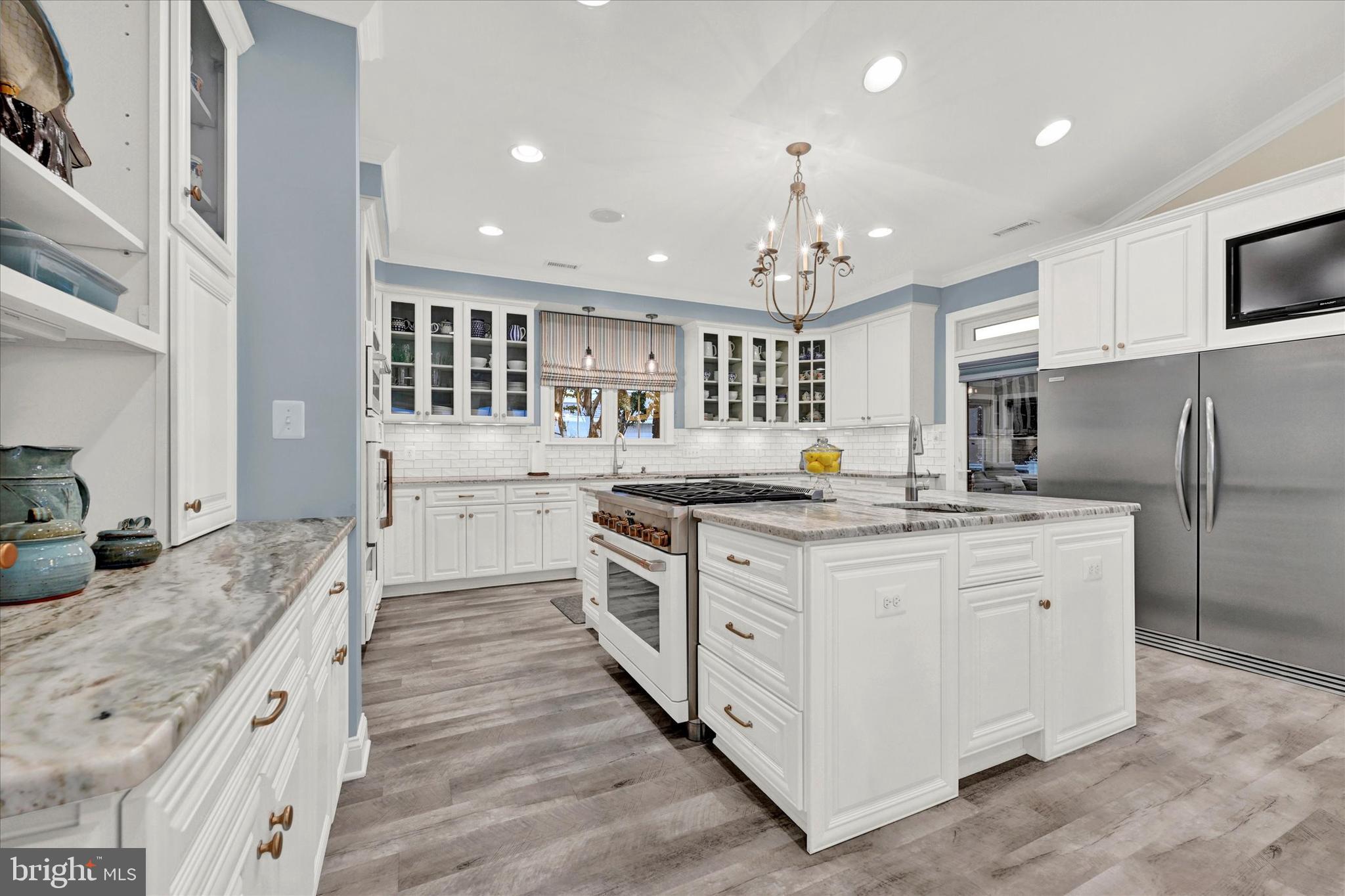 FRANKLIN MANOR BEACH - Residential