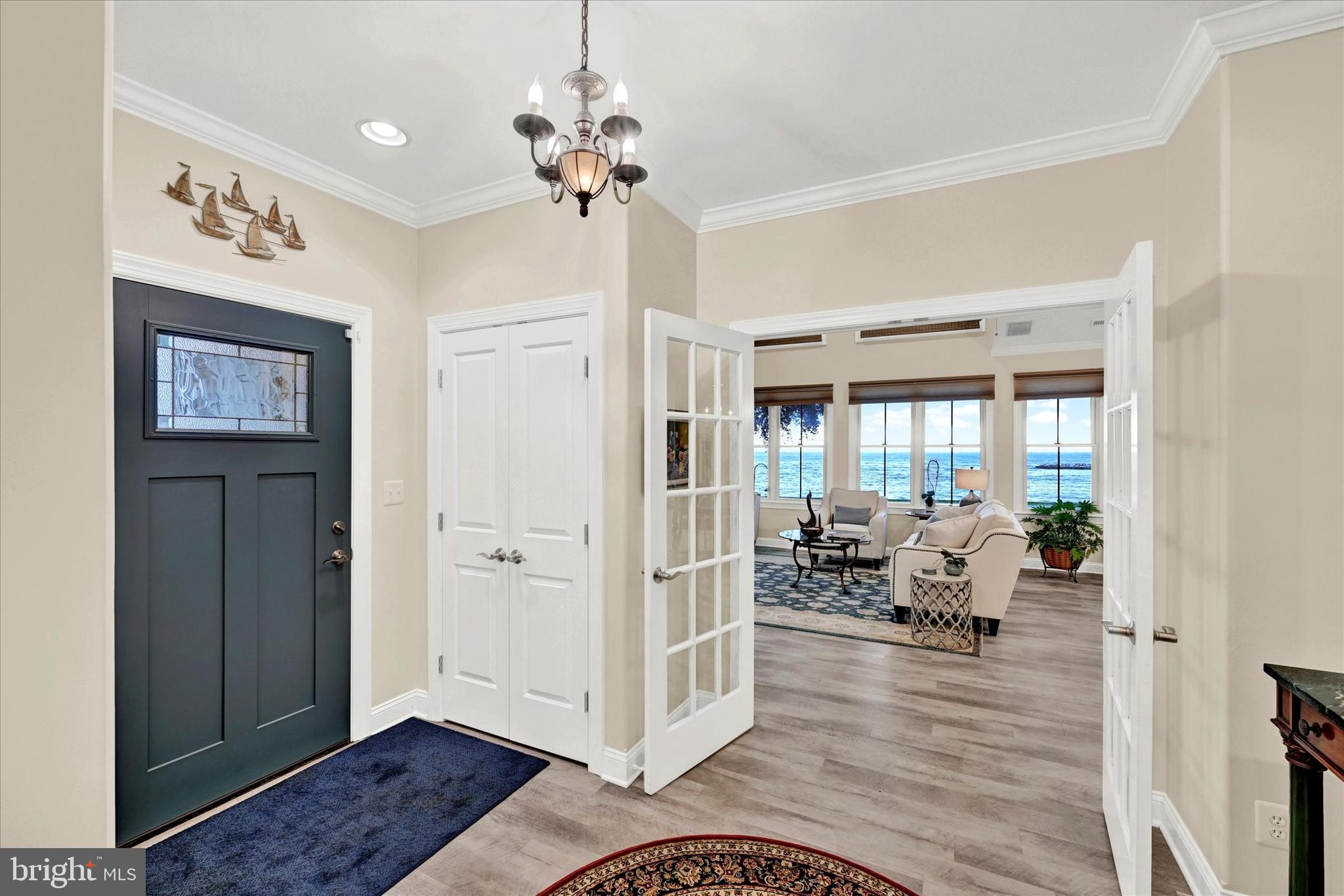 FRANKLIN MANOR BEACH - Residential