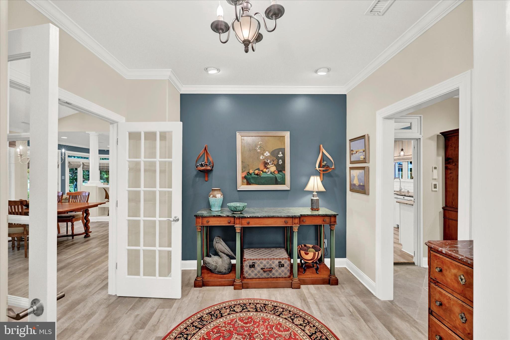 FRANKLIN MANOR BEACH - Residential