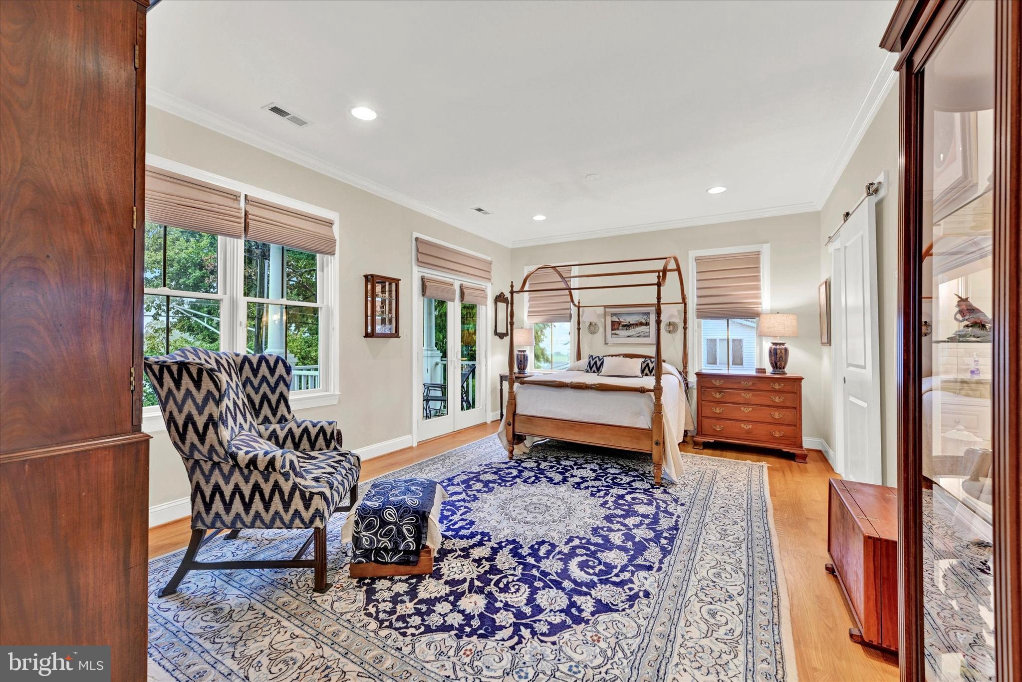 FRANKLIN MANOR BEACH - Residential