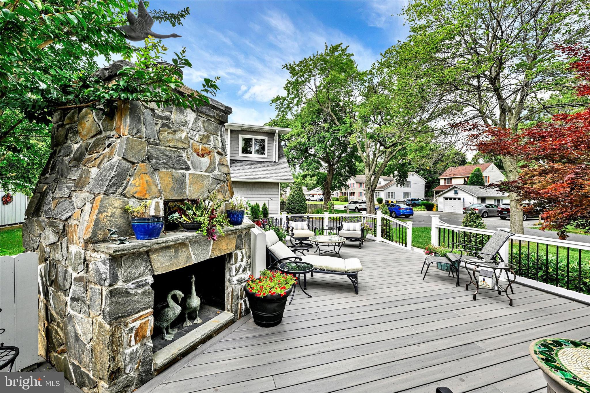 FRANKLIN MANOR BEACH - Residential