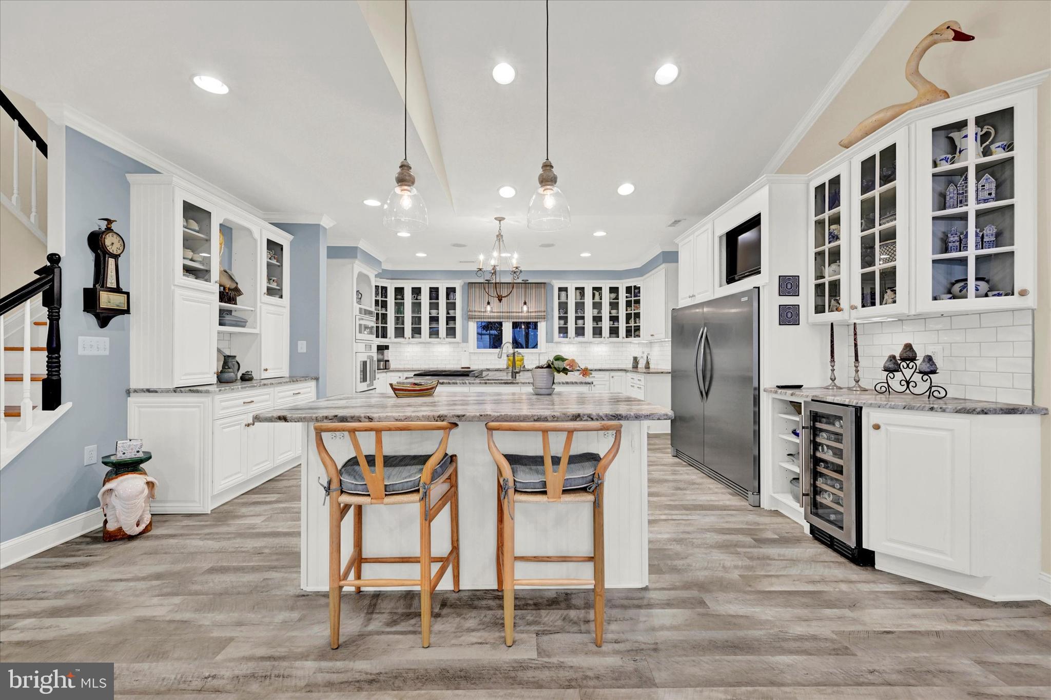 FRANKLIN MANOR BEACH - Residential