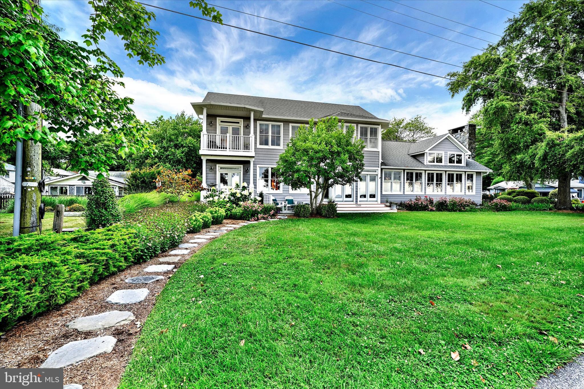 FRANKLIN MANOR BEACH - Residential