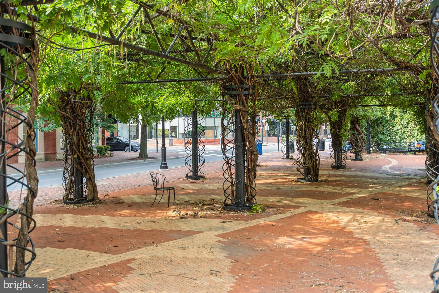 OLD TOWN - Residential Lease