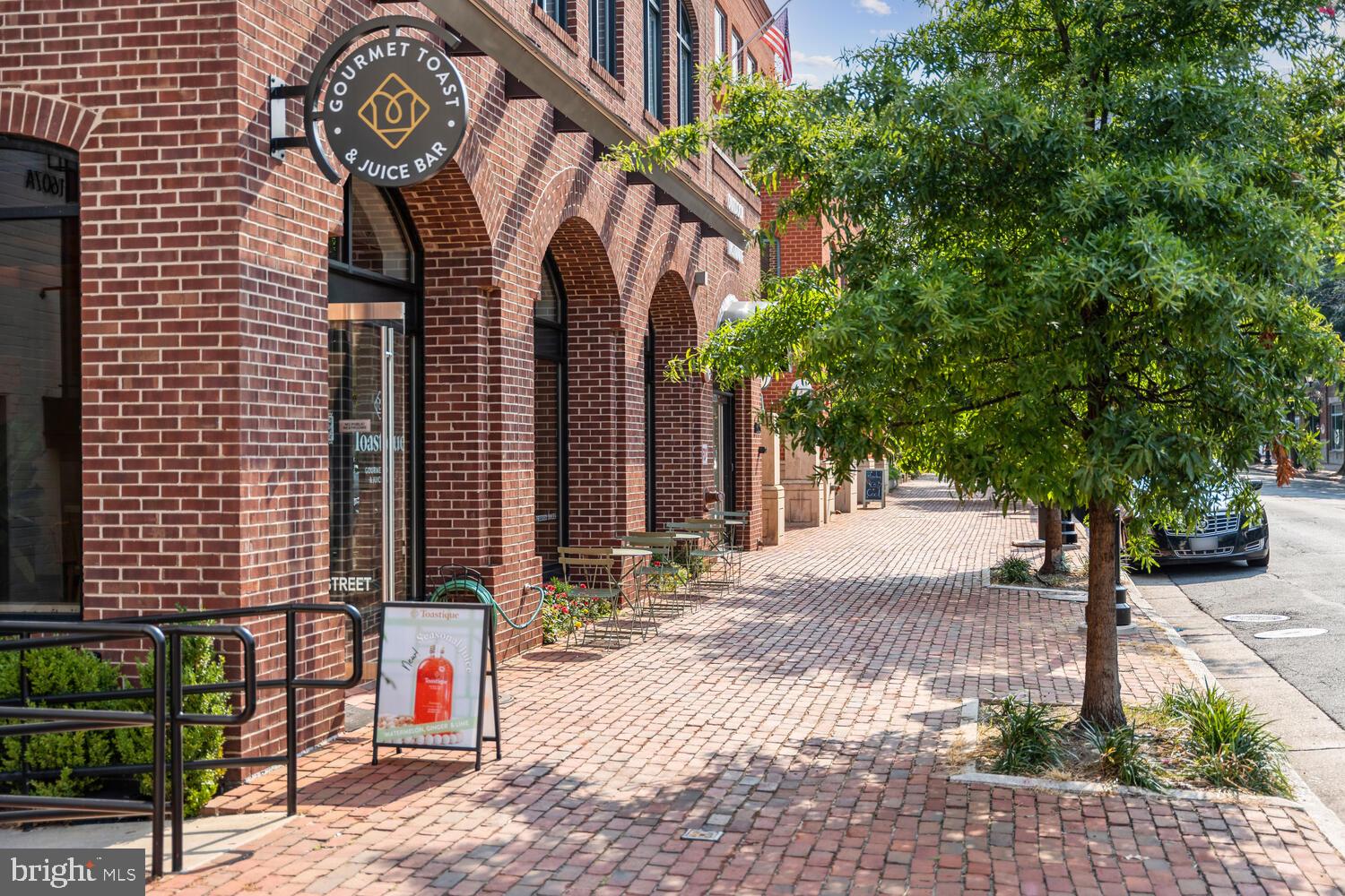 OLD TOWN - Residential Lease