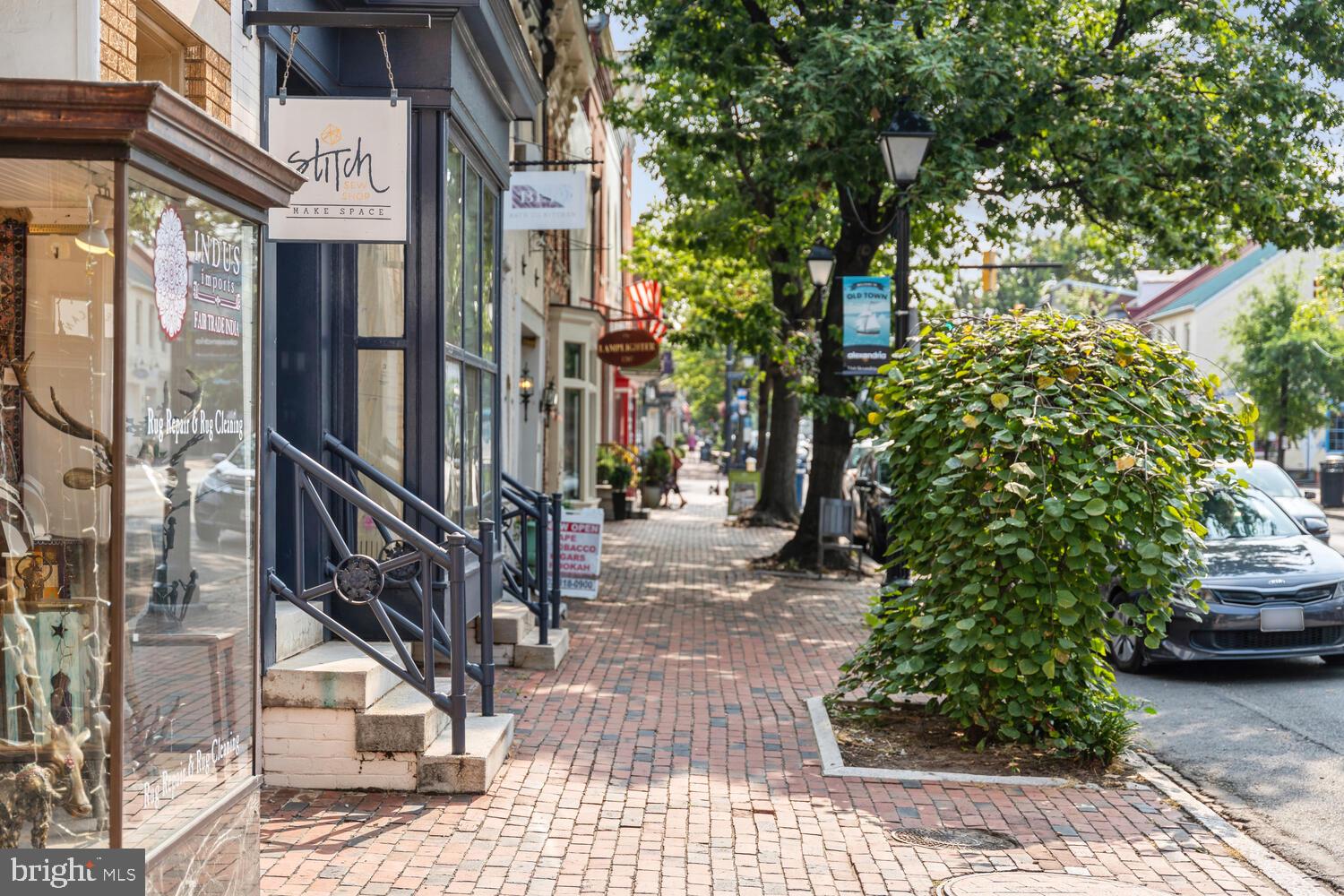 OLD TOWN - Residential Lease