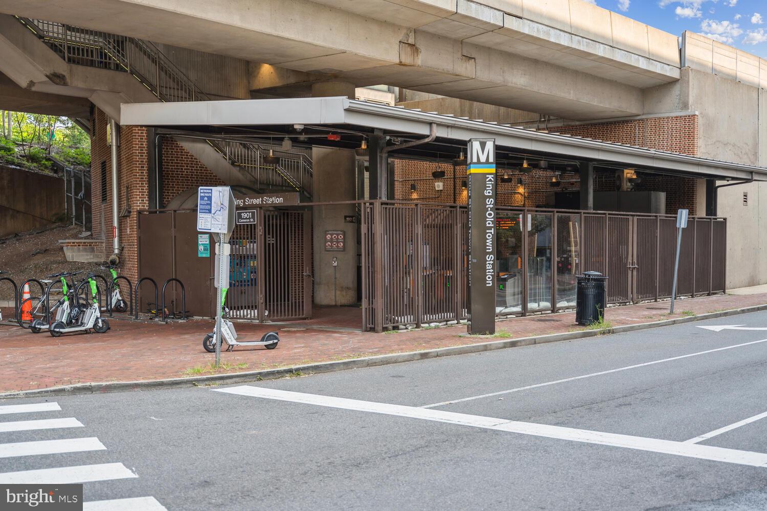 OLD TOWN - Residential Lease