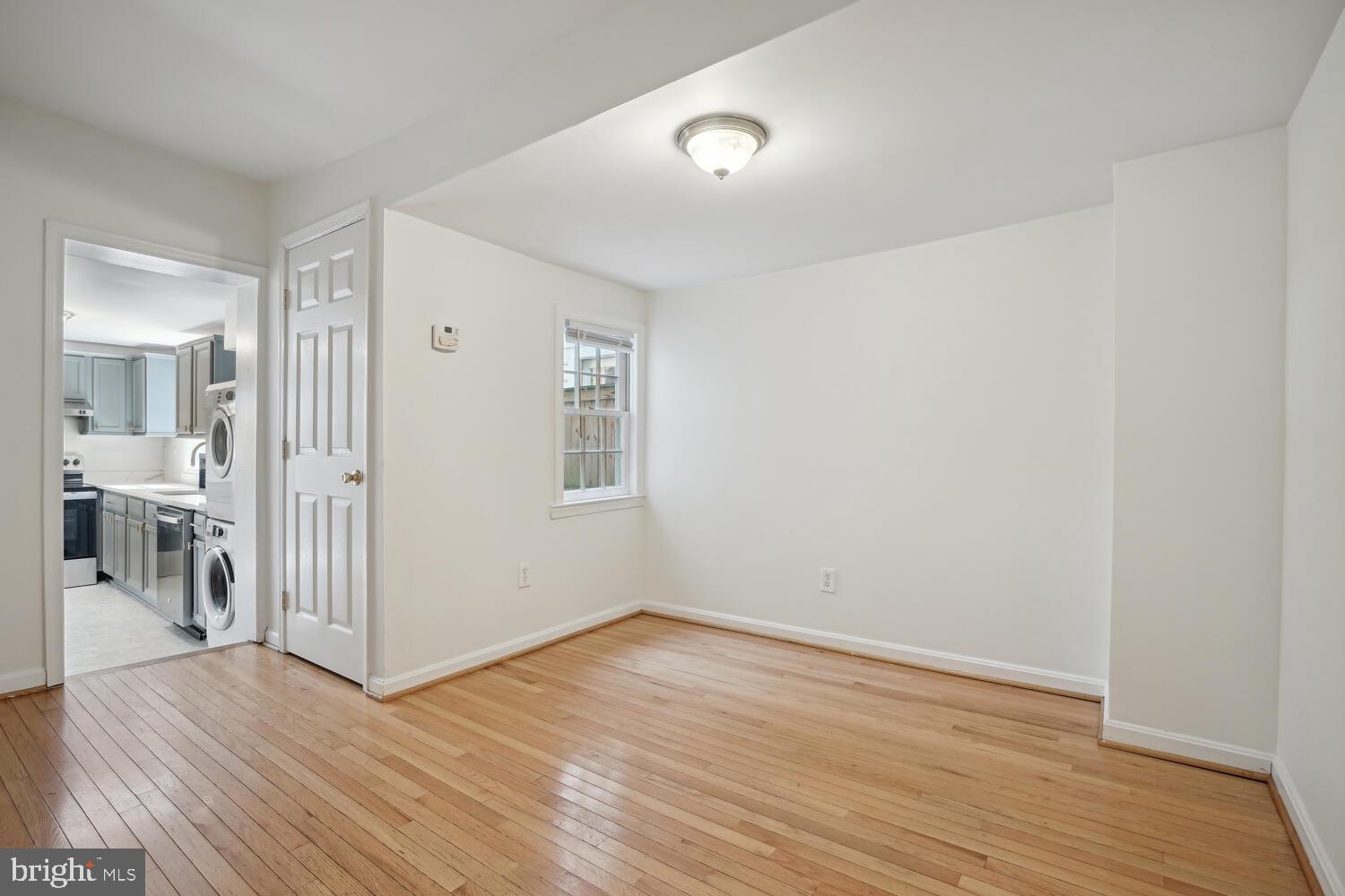 OLD TOWN - Residential Lease