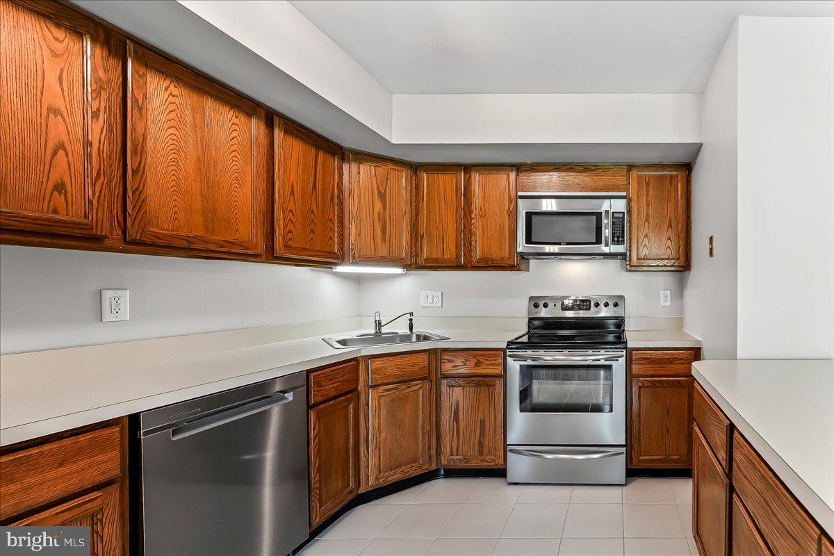 SPRINGHILL FARM - Residential Lease