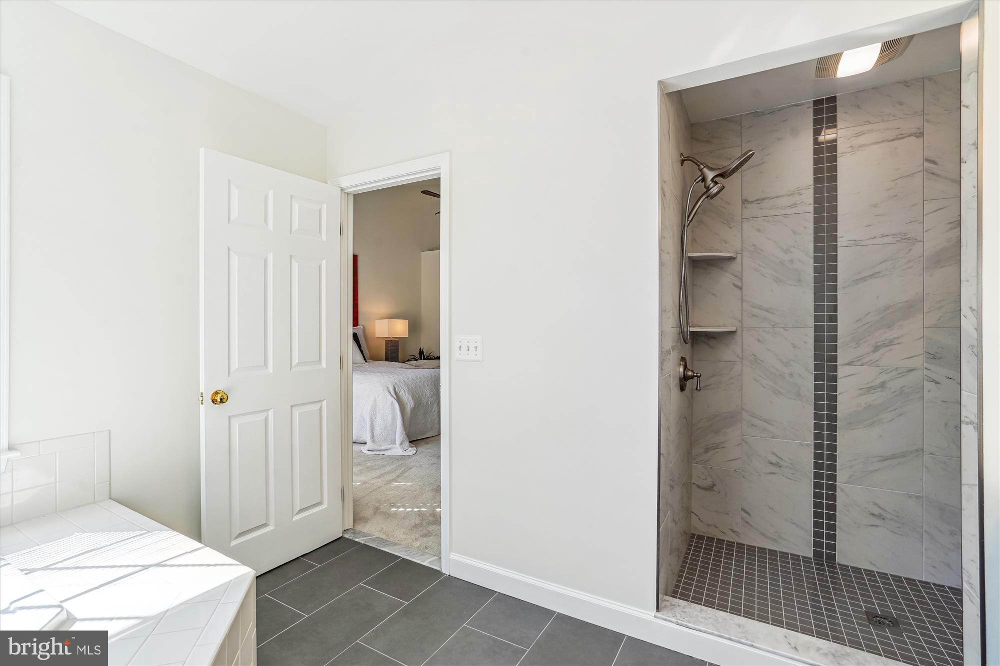 CASCADES LOWES ISLAND - Residential