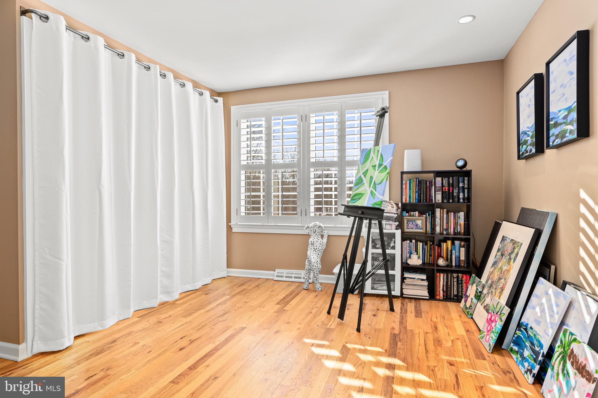 RADNOR HUNT - Residential