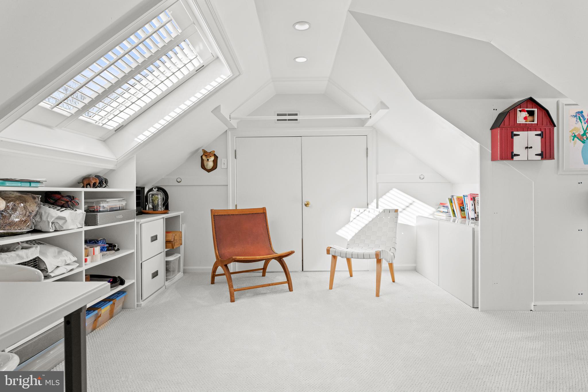 RADNOR HUNT - Residential