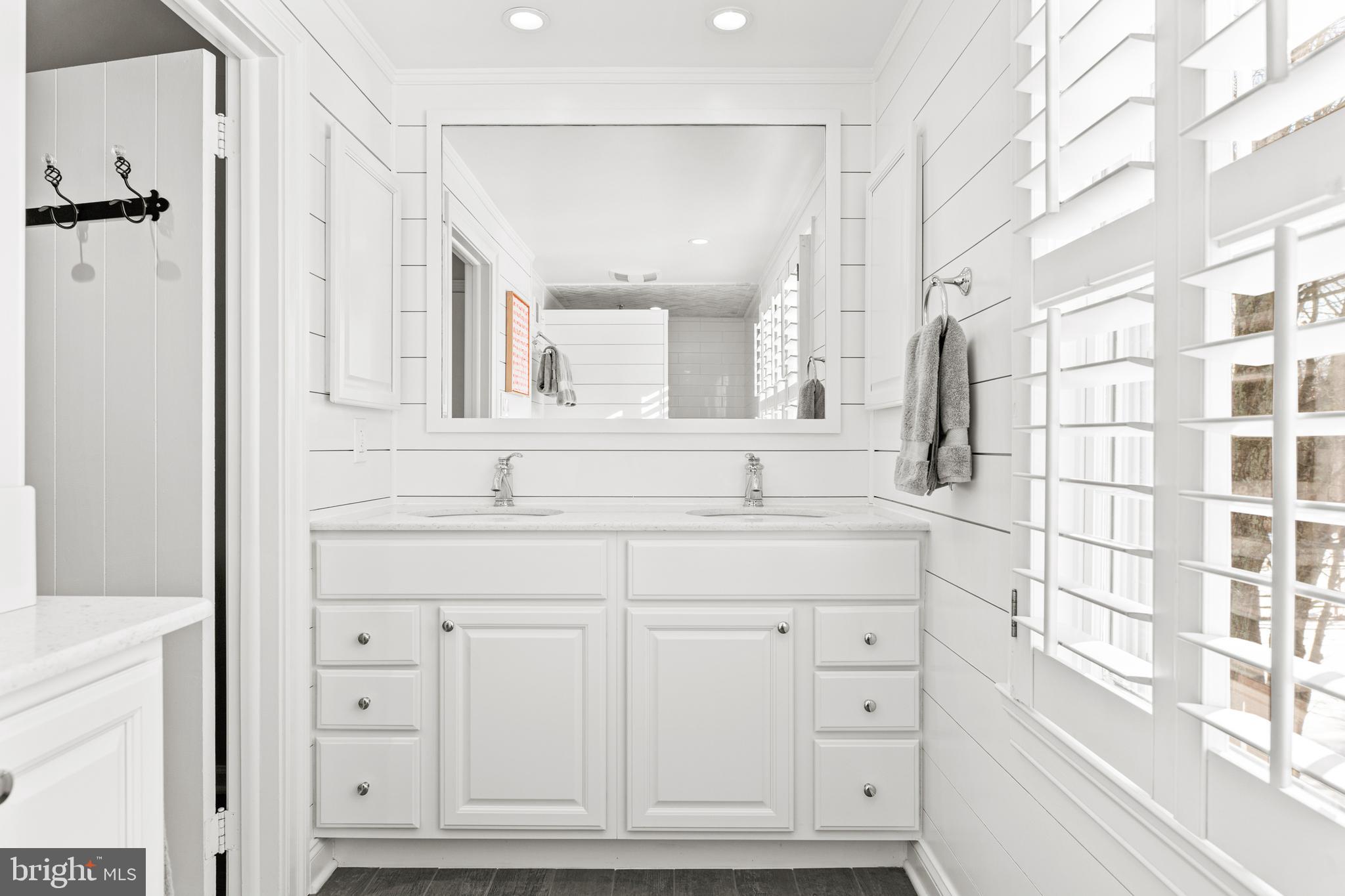 RADNOR HUNT - Residential