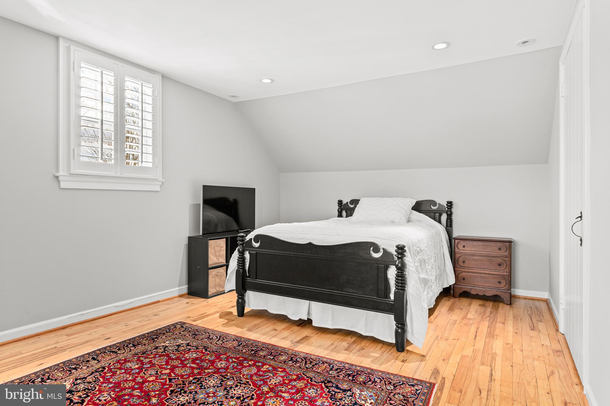 RADNOR HUNT - Residential