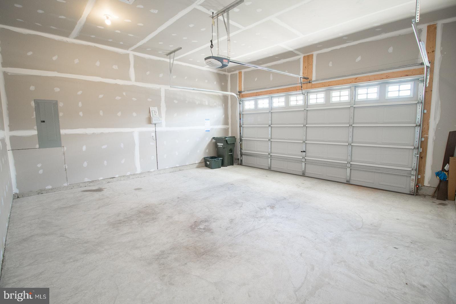 MAGNOLIA PARK AT WILDEWOOD - Residential