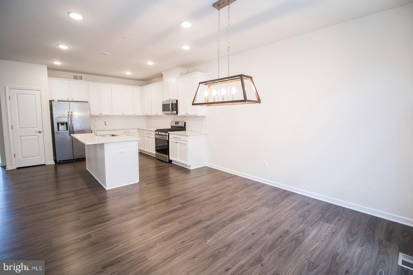 MAGNOLIA PARK AT WILDEWOOD - Residential