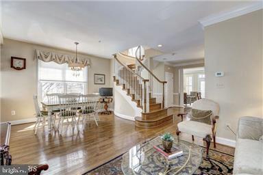 MCLEAN CREST - Residential Lease