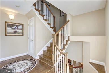 MCLEAN CREST - Residential Lease