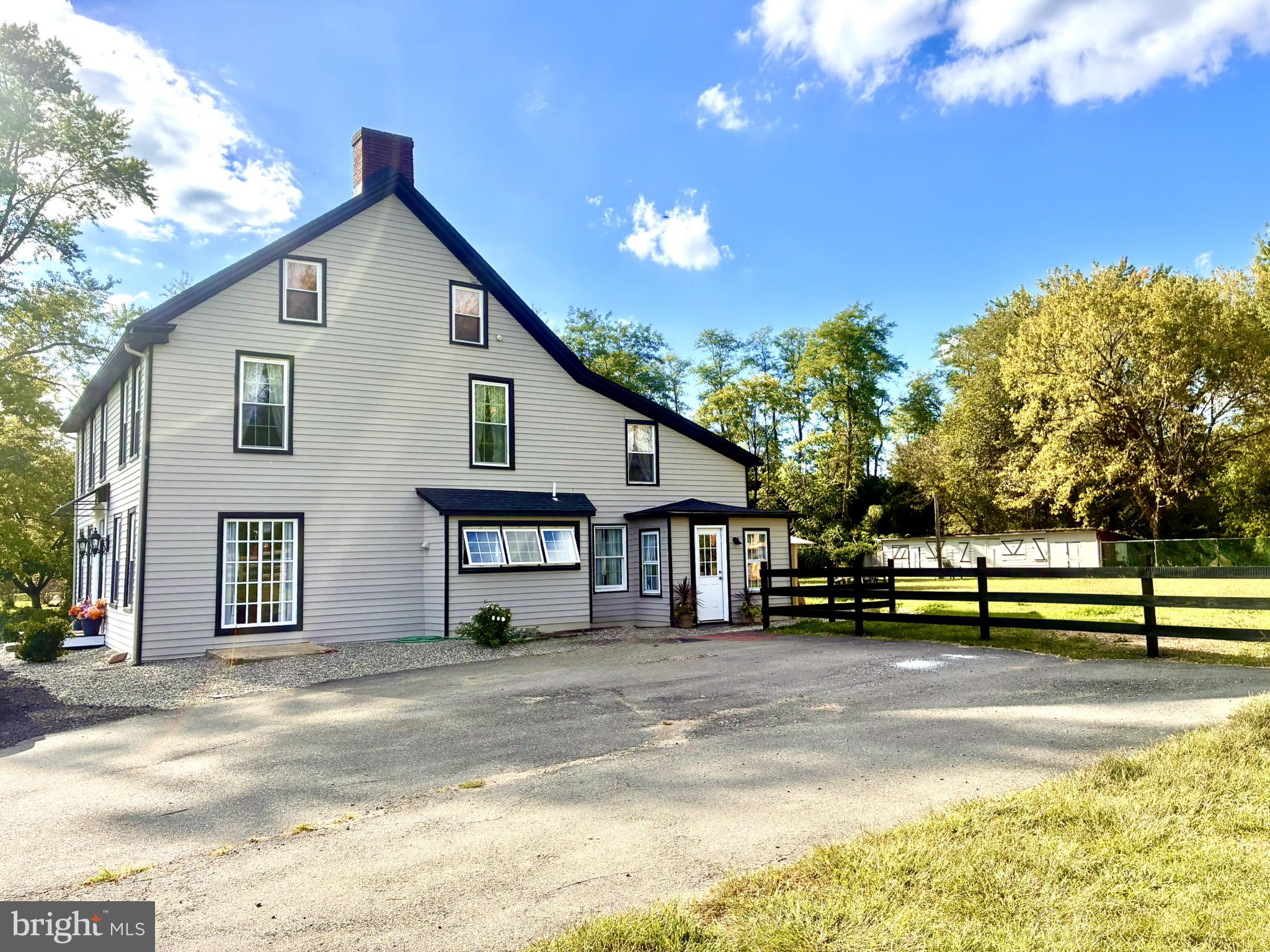 1677 BURLINGTON JACKSONVILLE ROAD