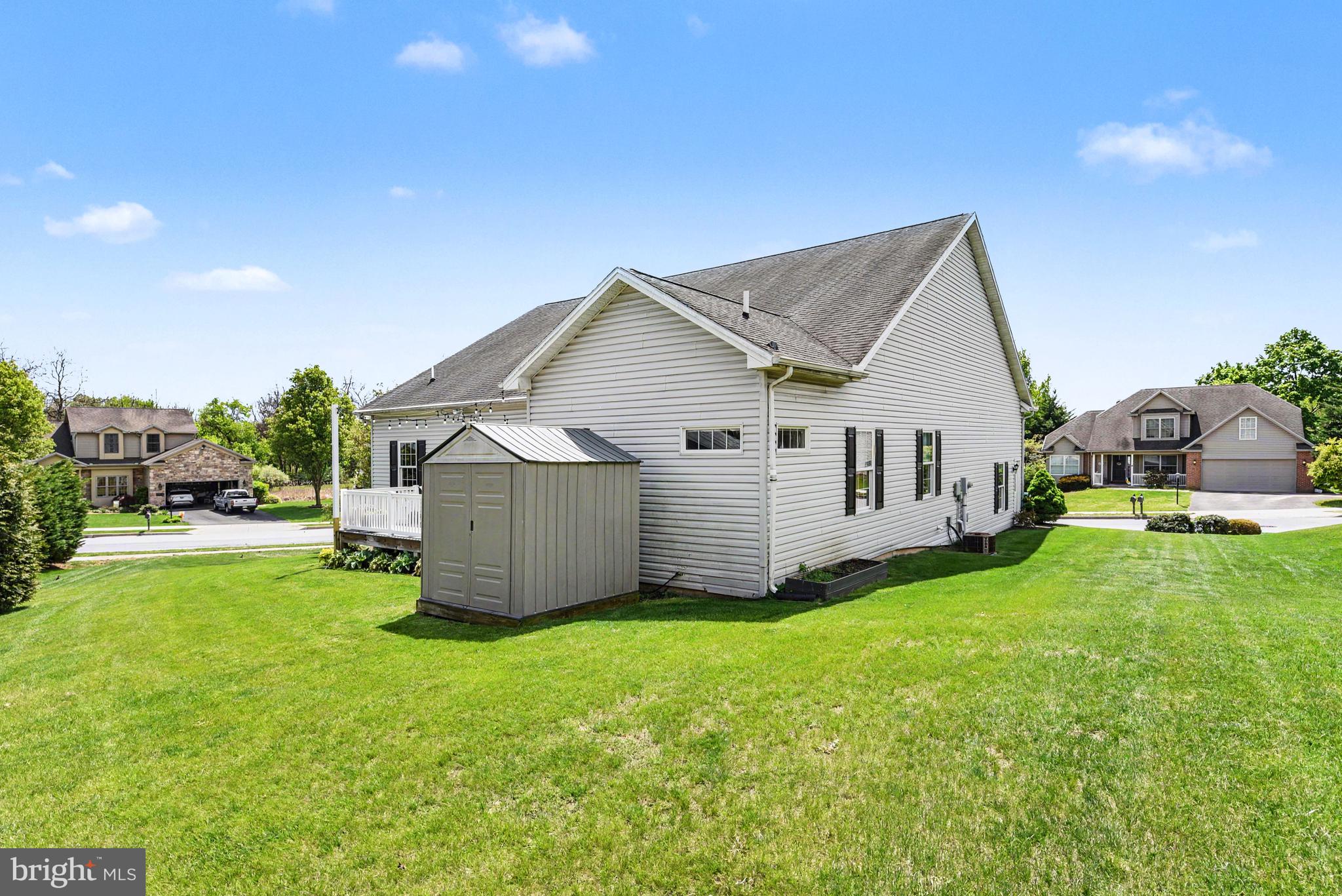 GREENBRIAR EAST - Residential
