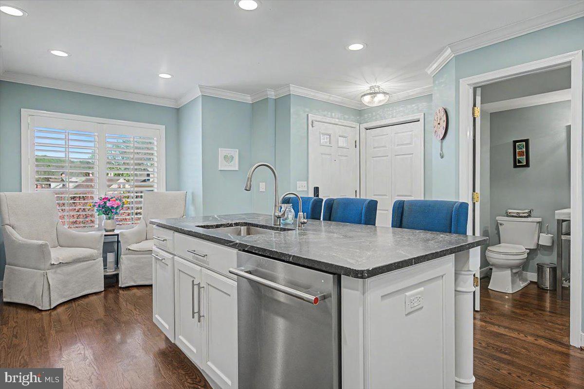 ROCKFORD MEWS - Residential