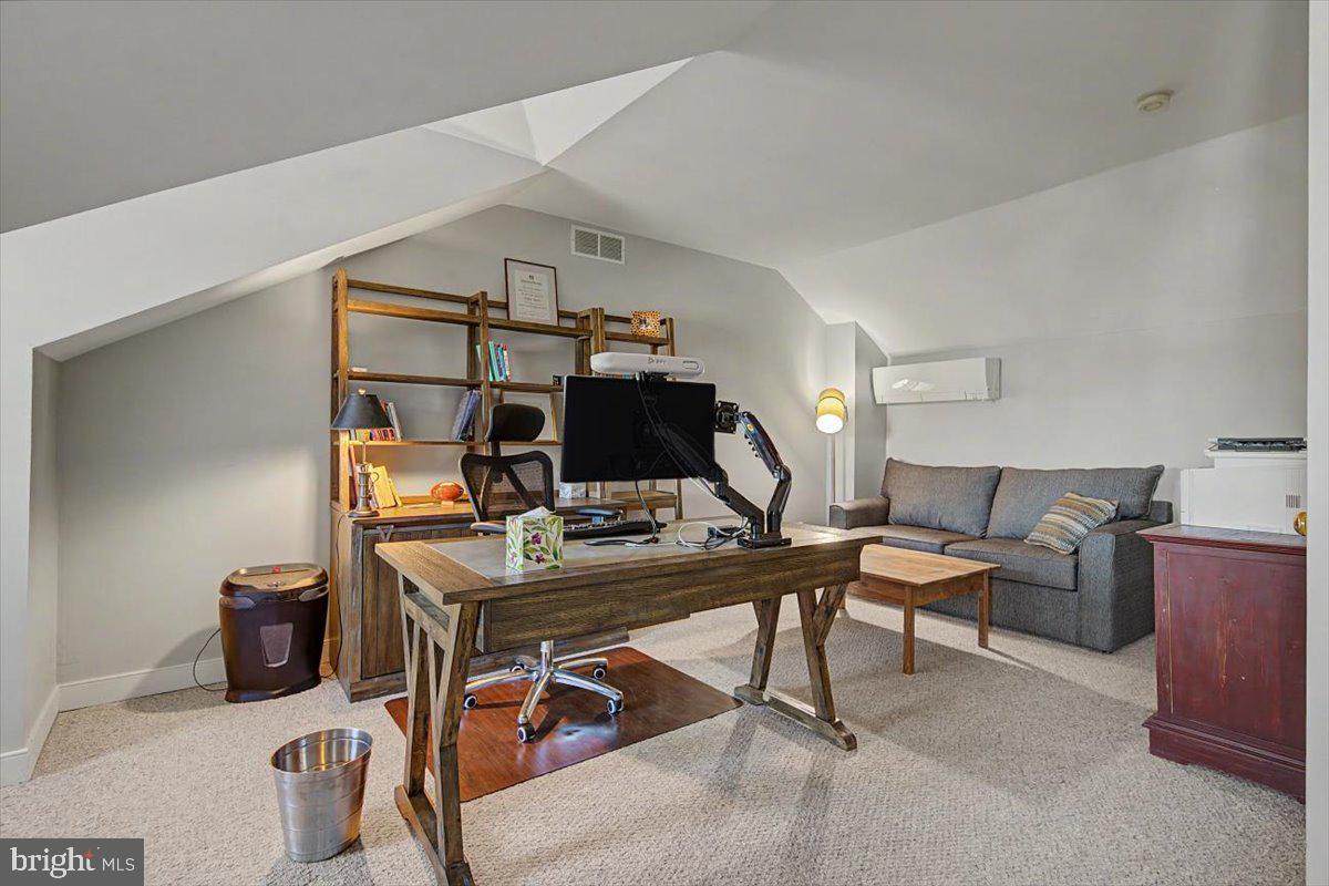 ROCKFORD MEWS - Residential