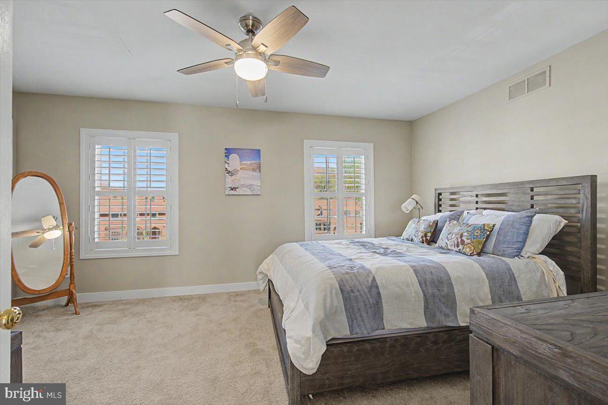 ROCKFORD MEWS - Residential