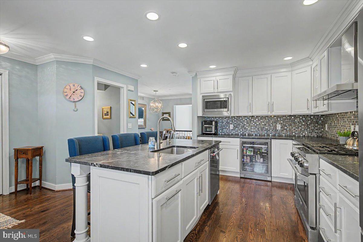 ROCKFORD MEWS - Residential