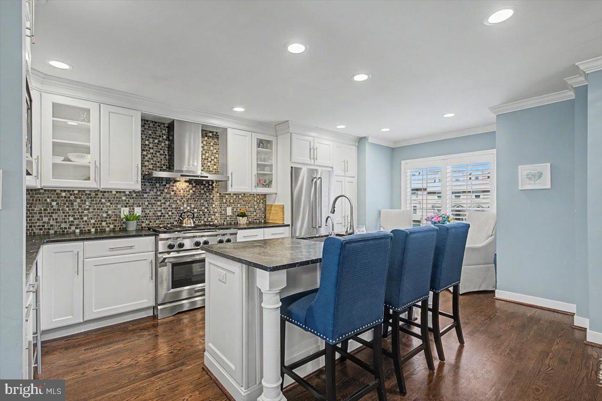 ROCKFORD MEWS - Residential