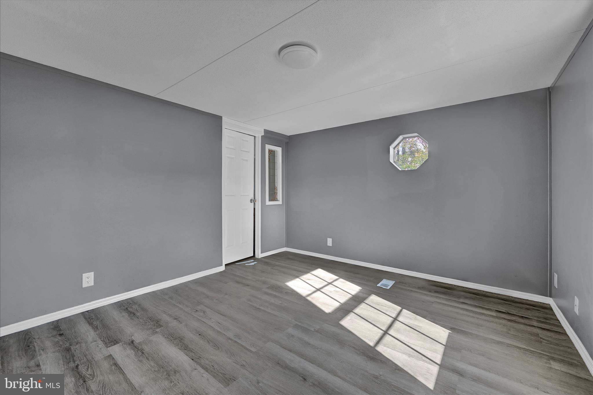 PLEASANT HILLS TR - Residential