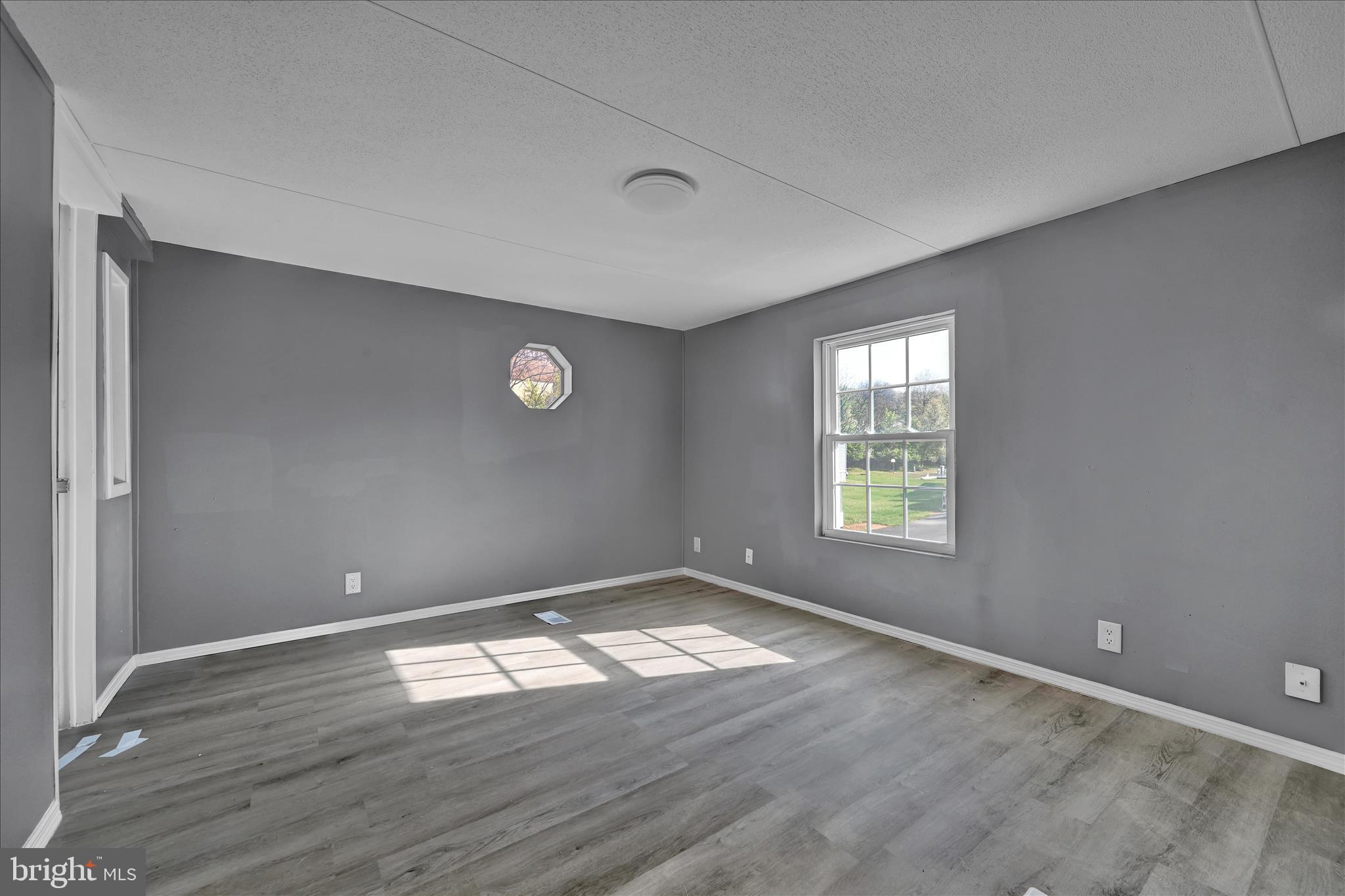 PLEASANT HILLS TR - Residential