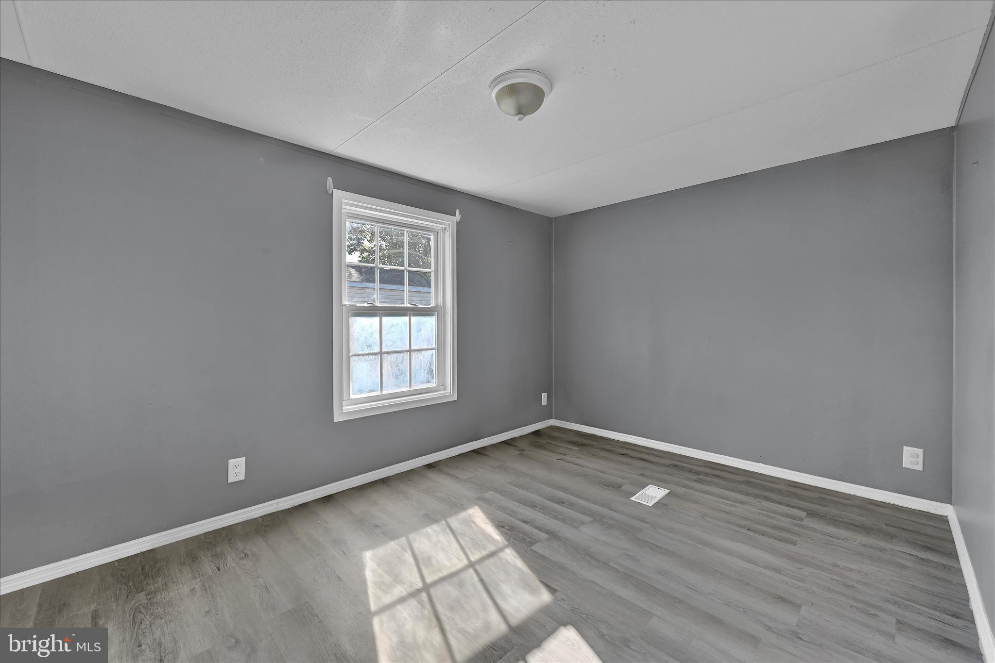 PLEASANT HILLS TR - Residential