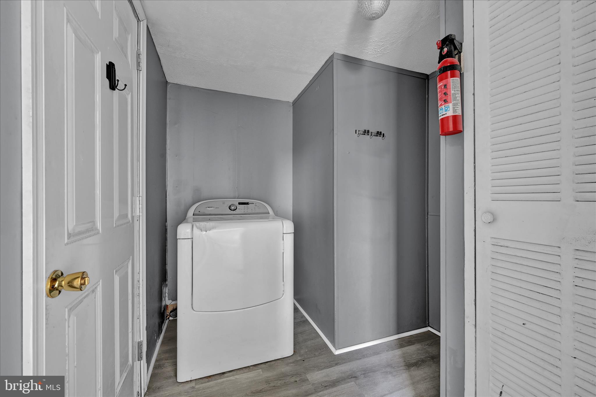 PLEASANT HILLS TR - Residential