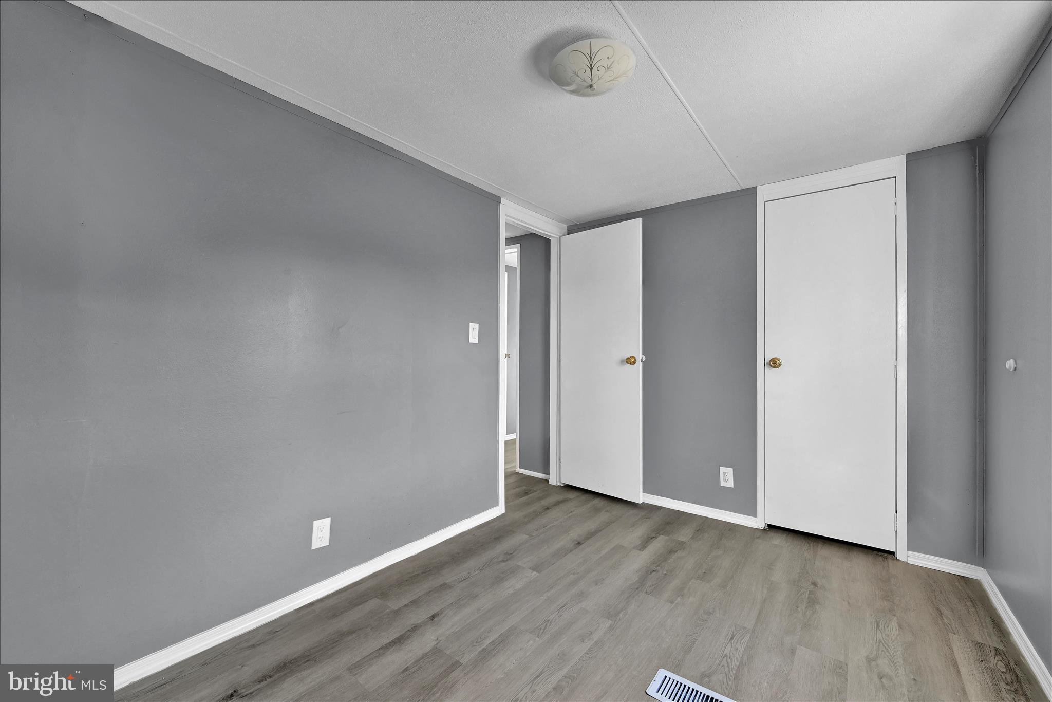 PLEASANT HILLS TR - Residential