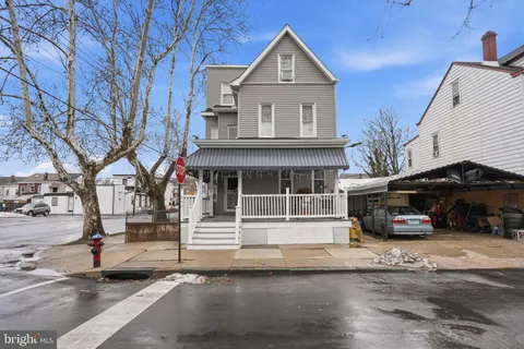 200 Ashmore Avenue, Trenton, NJ MLS: NJME2072298