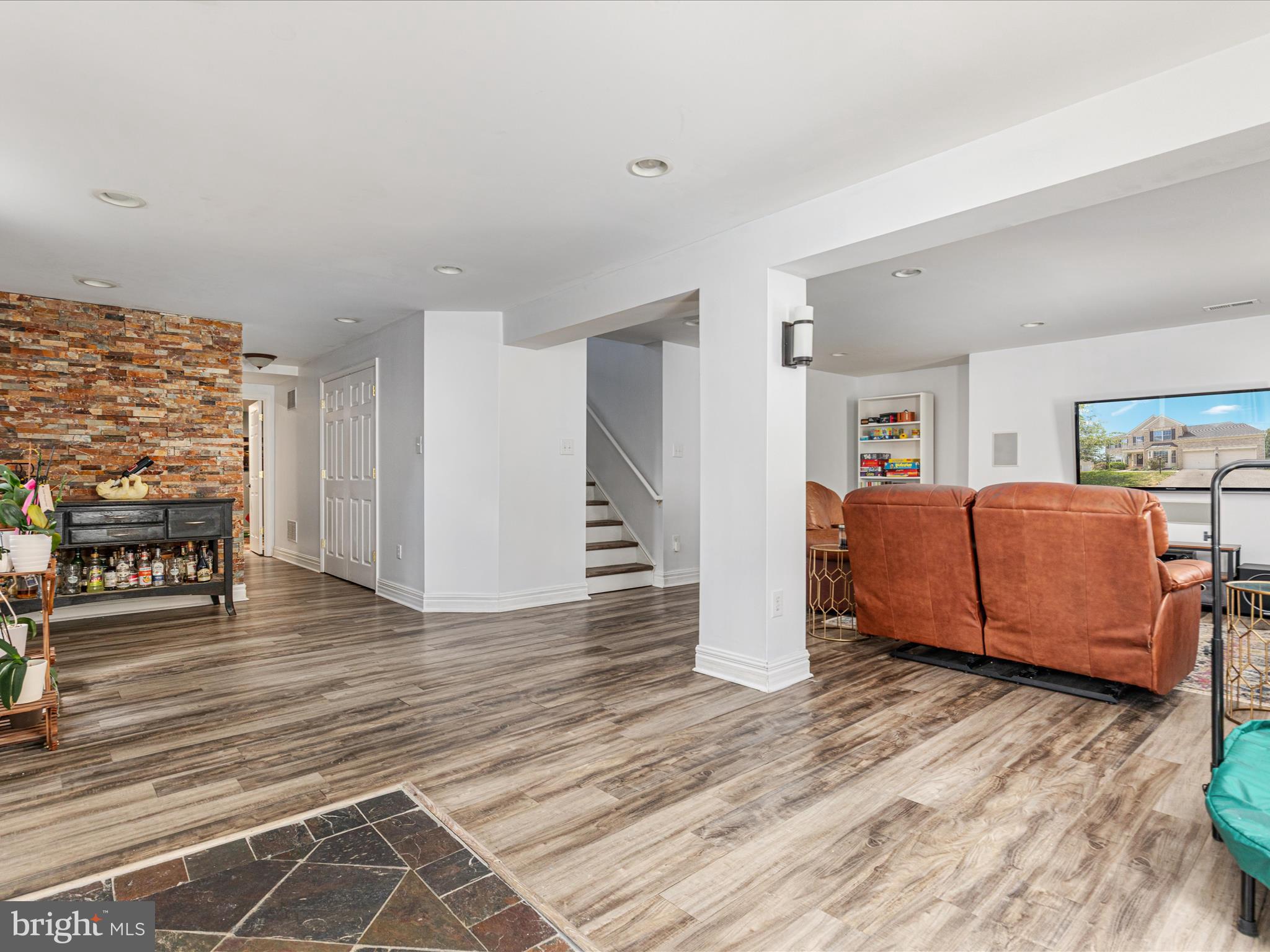 BRIDLEWOOD MANOR - Residential