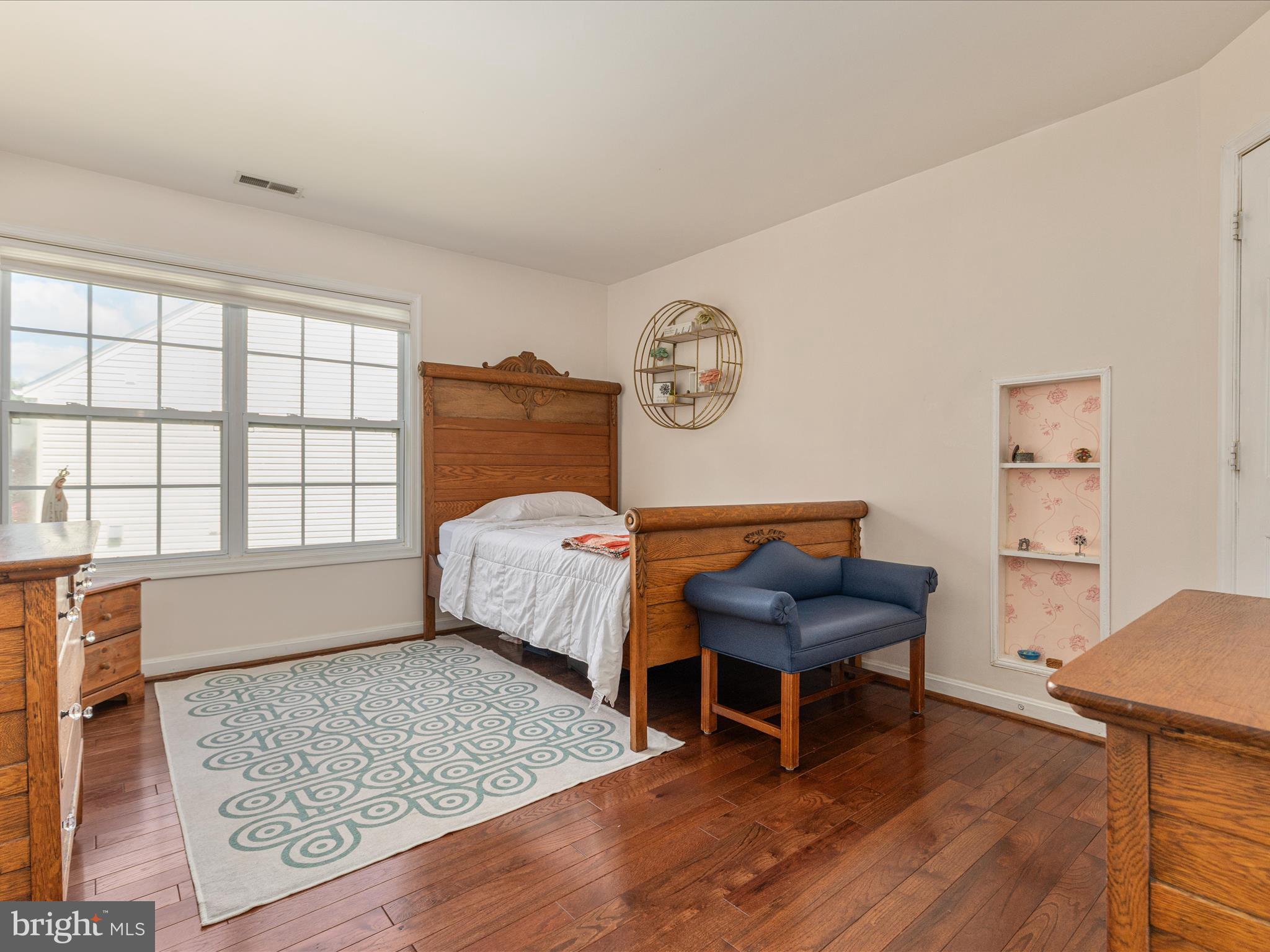 BRIDLEWOOD MANOR - Residential