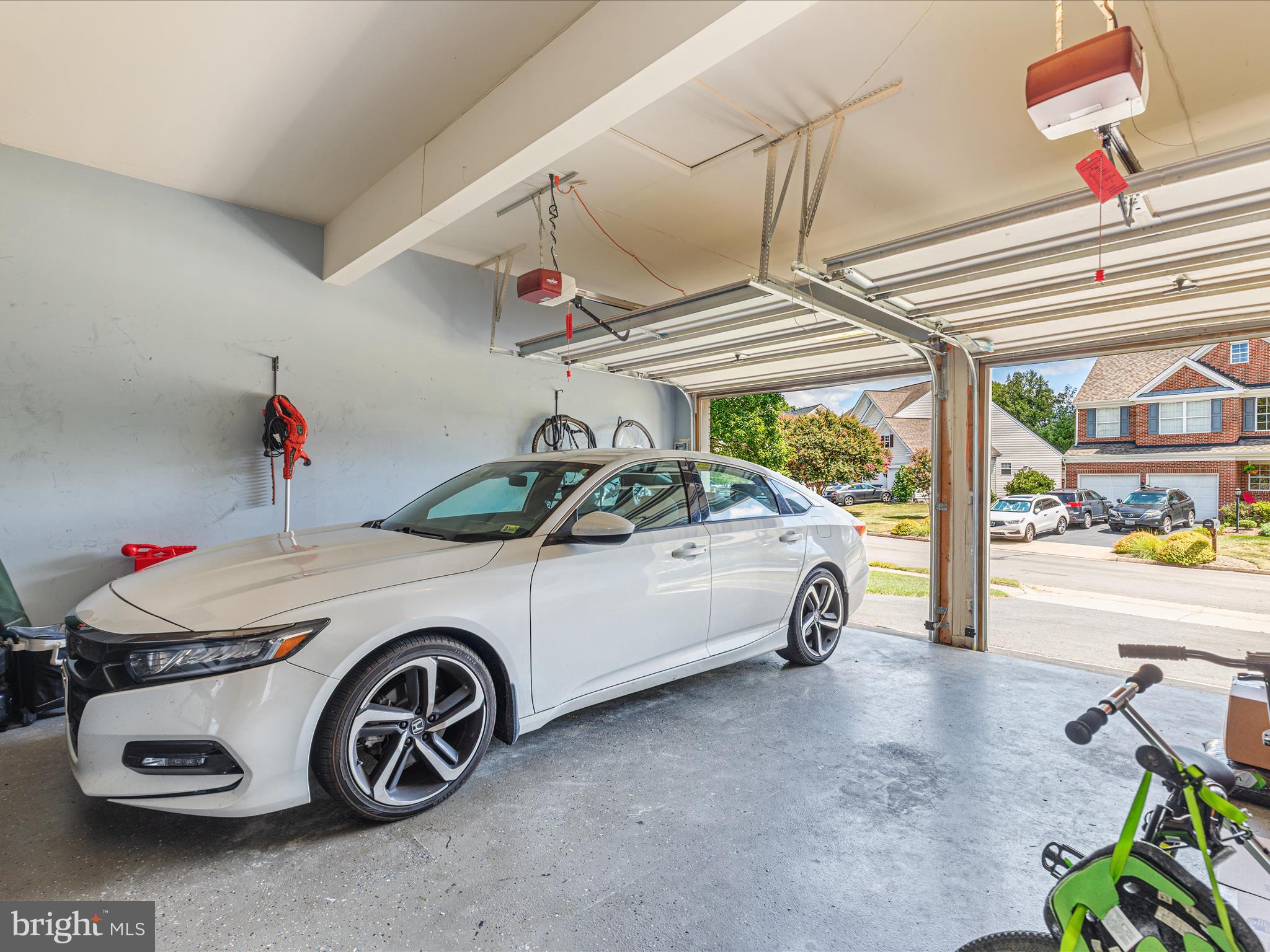 BRIDLEWOOD MANOR - Residential